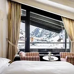 Отель A-rosa Thurnher's Alpenhof Zuers